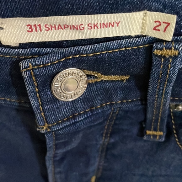Levis 311 shaping skinny blue jeans. Waist 27 - Picture 2 of 5